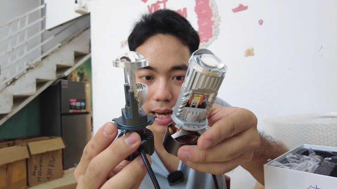 So sánh đèn zin và đèn T40 Pro